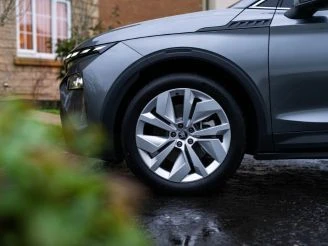 8bf825a8-0dbf-4663-9c6e-d792b99ebfe8